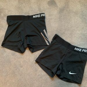 2 NIKE PROS